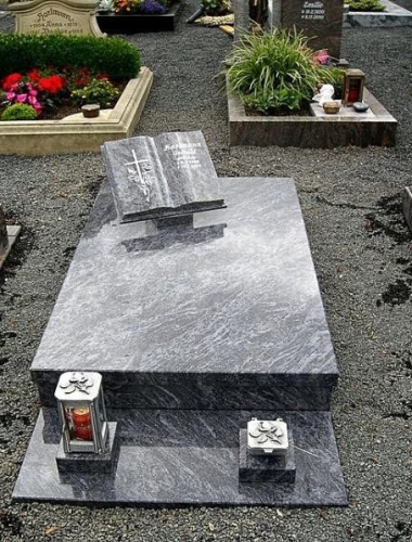 Đá Hoa Cương Làm Bia Mộ